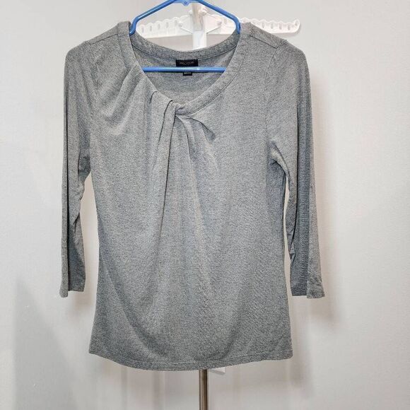 Ann Taylor gray 3/4 sleeve top size XS - Picture 1 of 10